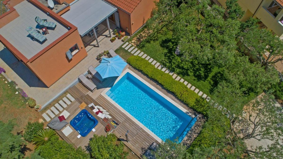 Villa Emili In Medulin - Haus Fuer 4-5 Personen Екстер'єр фото