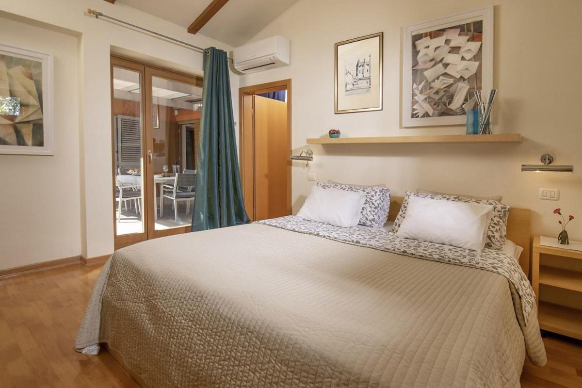 Villa Emili In Medulin - Haus Fuer 4-5 Personen Екстер'єр фото