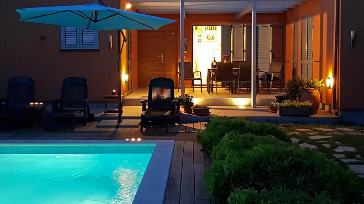Villa Emili In Medulin - Haus Fuer 4-5 Personen Екстер'єр фото