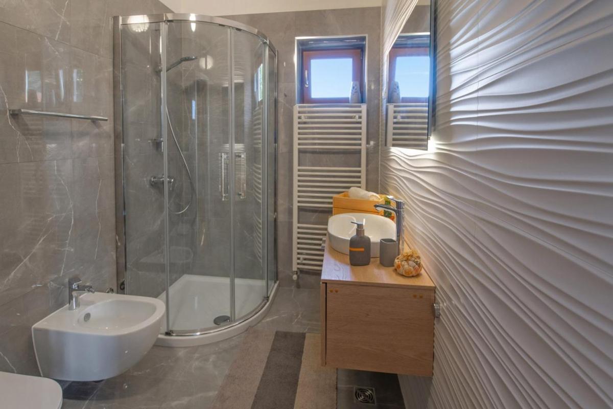 Villa Emili In Medulin - Haus Fuer 4-5 Personen Екстер'єр фото